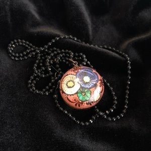 Semi-sphere floral necklace